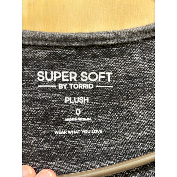 Torrid Super Soft Plush V-Neck 3/4 Sleeve Top Gray Sz 0 (12)Lightweight Stretch - Picture 6 of 10